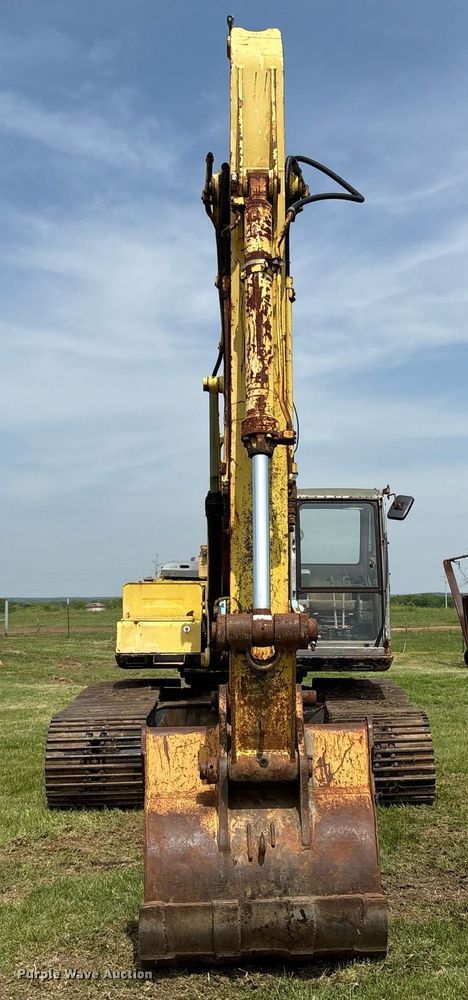 image for item EF3018 Kobelco SK220 Mark IV excavator