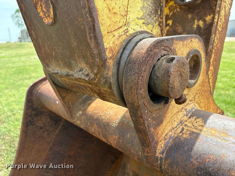 image for item EF3018 Kobelco SK220 Mark IV excavator