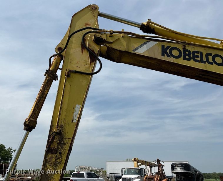 image for item EF3018 Kobelco SK220 Mark IV excavator