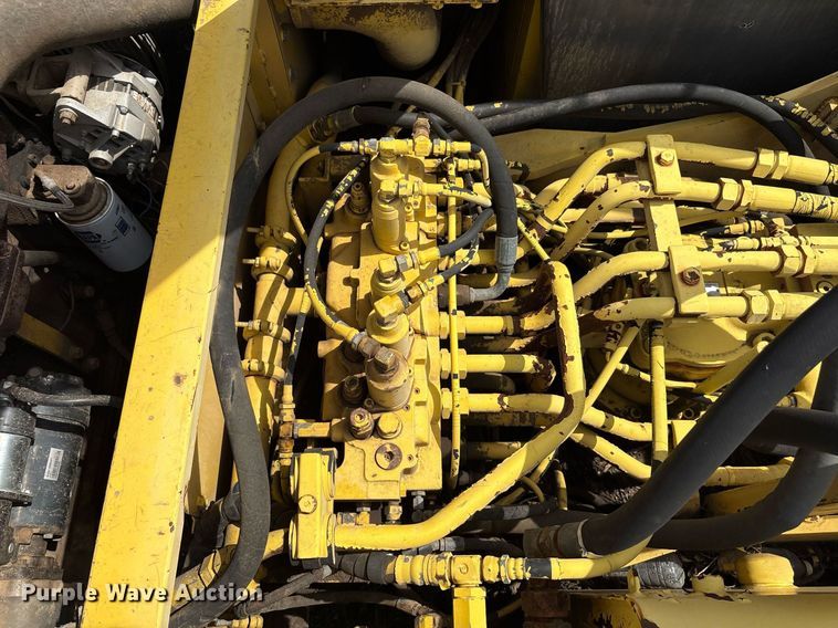 image for item EF3018 Kobelco SK220 Mark IV excavator