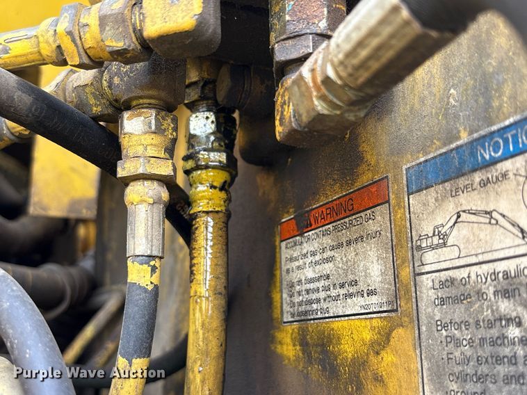 image for item EF3018 Kobelco SK220 Mark IV excavator