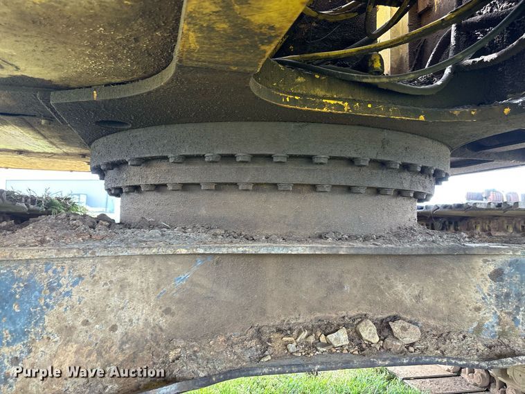 image for item EF3018 Kobelco SK220 Mark IV excavator