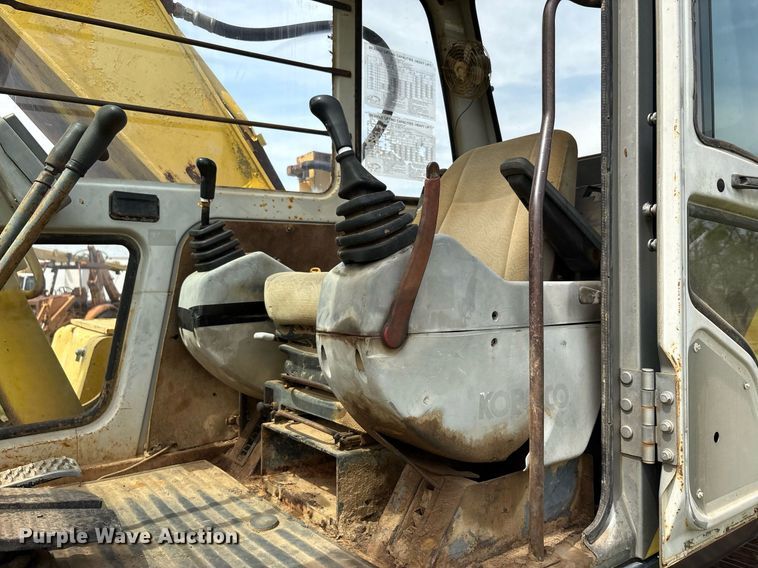 image for item EF3018 Kobelco SK220 Mark IV excavator
