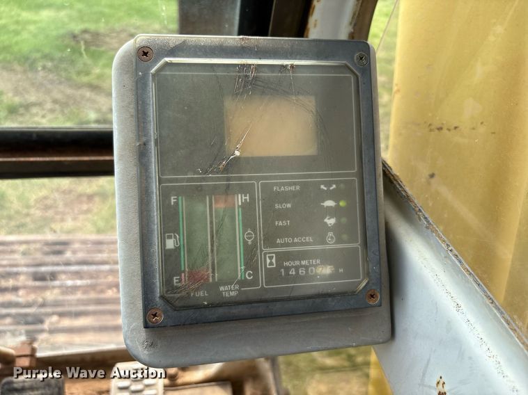 image for item EF3018 Kobelco SK220 Mark IV excavator