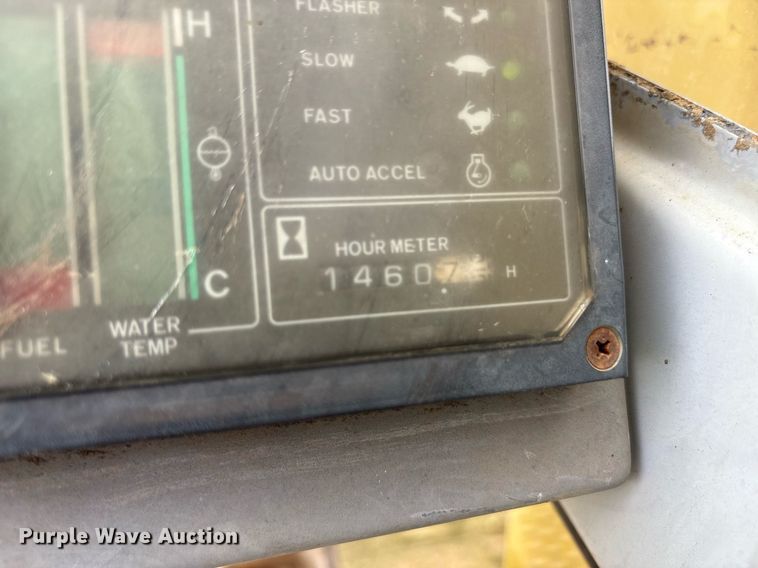 image for item EF3018 Kobelco SK220 Mark IV excavator