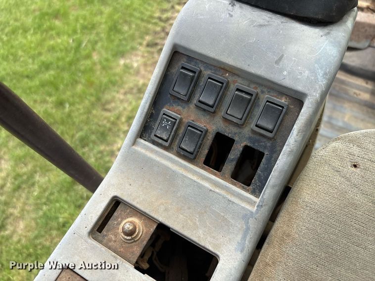 image for item EF3018 Kobelco SK220 Mark IV excavator