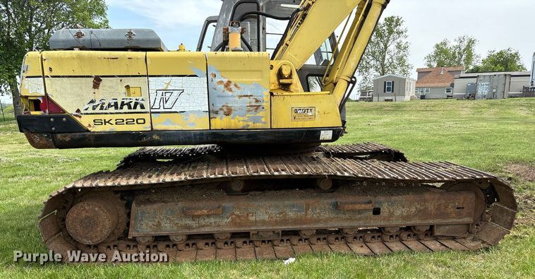 image for item EF3018 Kobelco SK220 Mark IV excavator