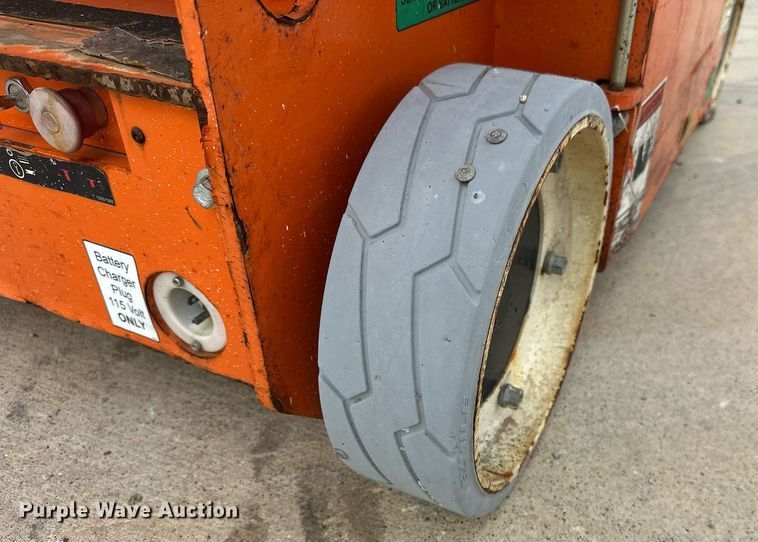 image for item EF3020 2018 Snorkel TM12E vertical lift