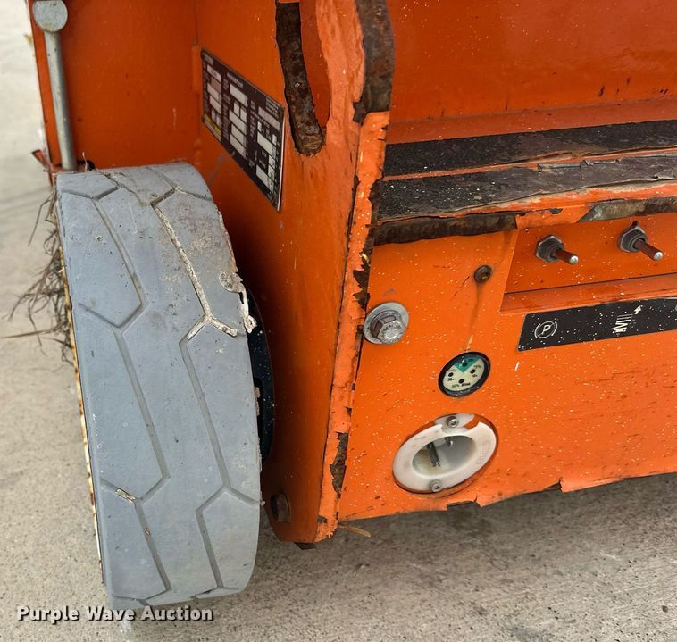 image for item EF3020 2018 Snorkel TM12E vertical lift