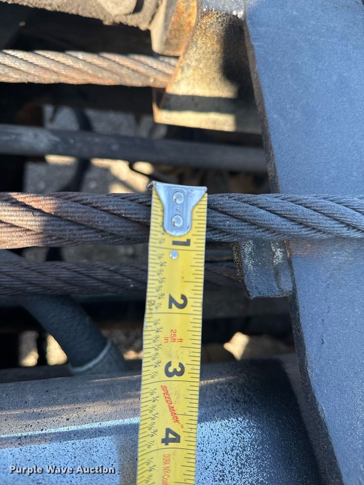 image for item EG2196 1999 Mack RD688S roll-off container truck