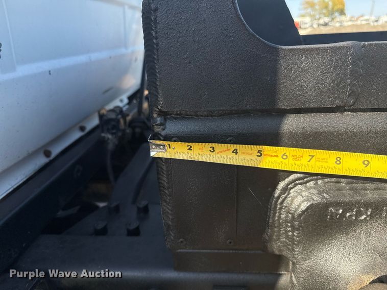 image for item EG2196 1999 Mack RD688S roll-off container truck