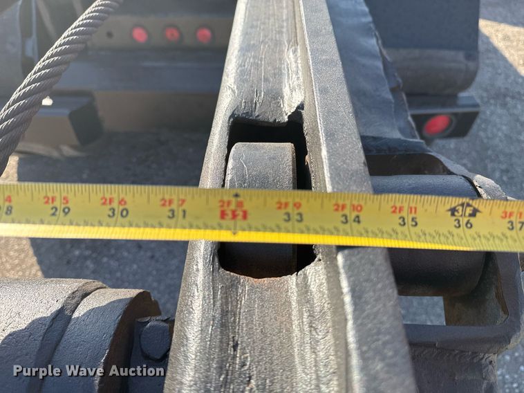 image for item EG2196 1999 Mack RD688S roll-off container truck