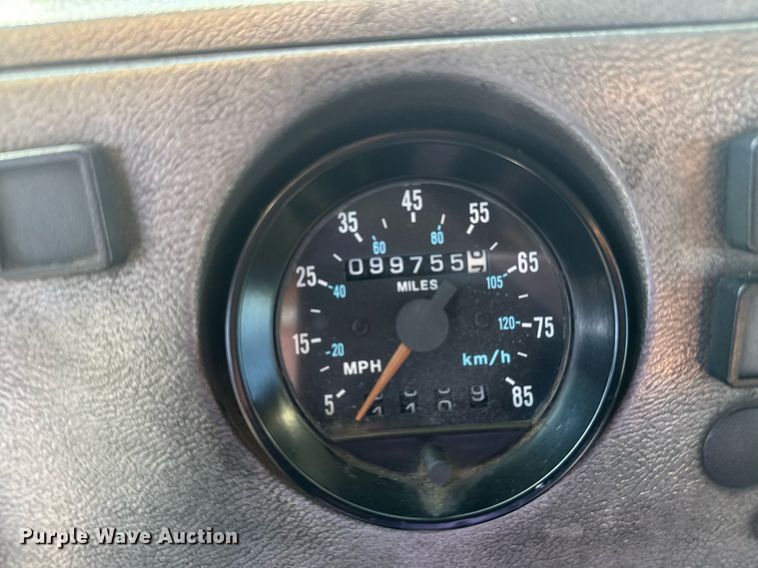 image for item EG2196 1999 Mack RD688S roll-off container truck