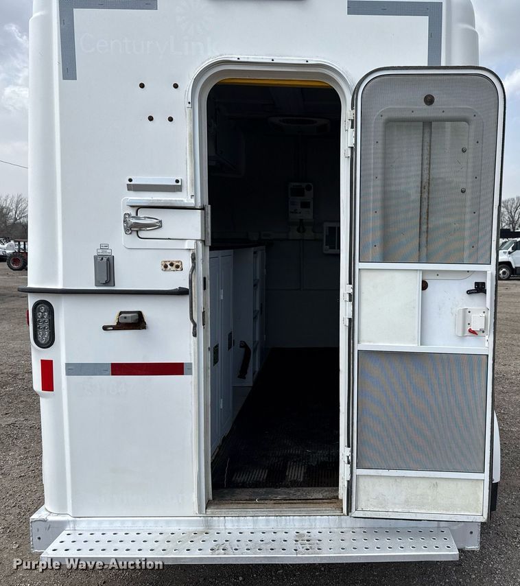 image for item EG2654 2015 T.A. Pelsue fiber optic splicing trailer