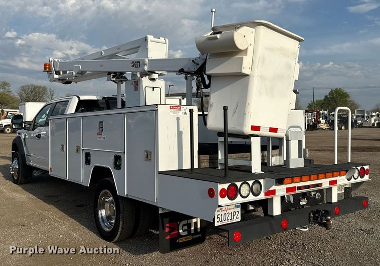 image for item EG5693 2018 Ford F550 Crew Cab bucket truck