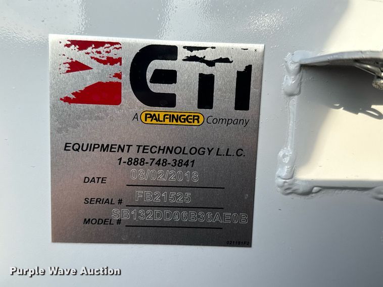 image for item EG5693 2018 Ford F550 Crew Cab bucket truck