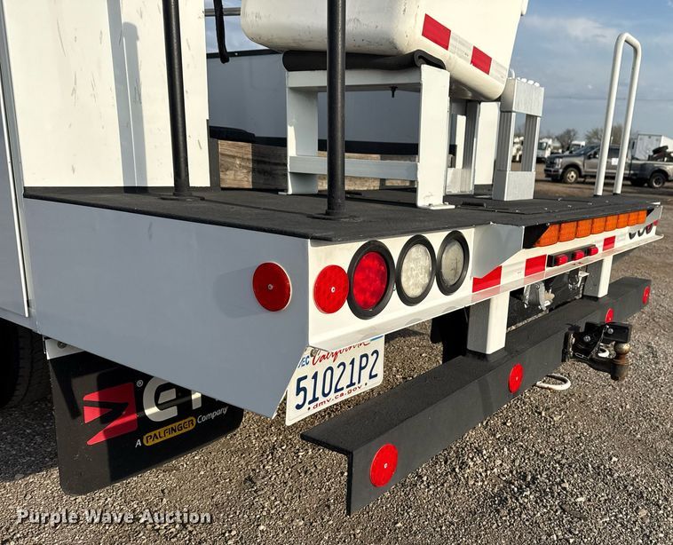 image for item EG5693 2018 Ford F550 Crew Cab bucket truck