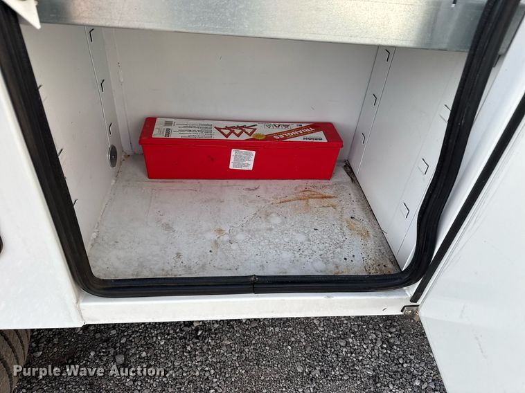 image for item EG5693 2018 Ford F550 Crew Cab bucket truck