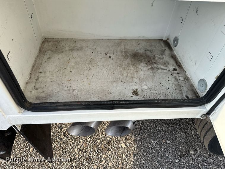 image for item EG5693 2018 Ford F550 Crew Cab bucket truck