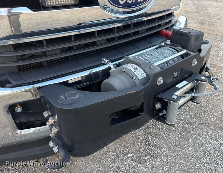 image for item EG5693 2018 Ford F550 Crew Cab bucket truck