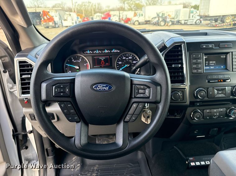 image for item EG5693 2018 Ford F550 Crew Cab bucket truck