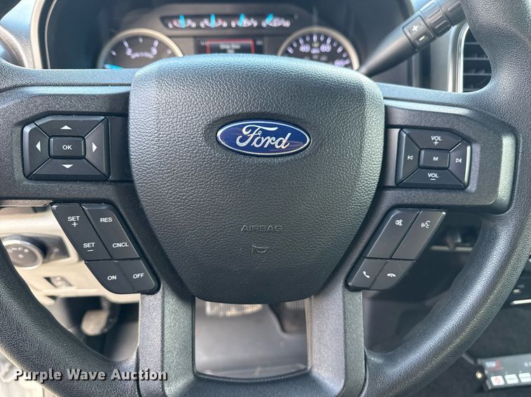 image for item EG5693 2018 Ford F550 Crew Cab bucket truck