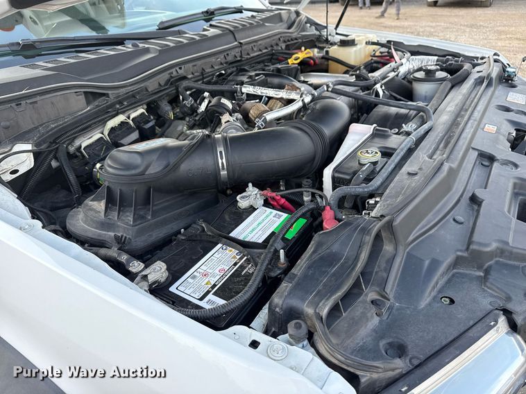 image for item EG5693 2018 Ford F550 Crew Cab bucket truck