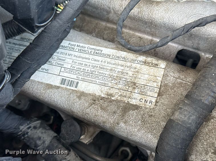 image for item EG5693 2018 Ford F550 Crew Cab bucket truck