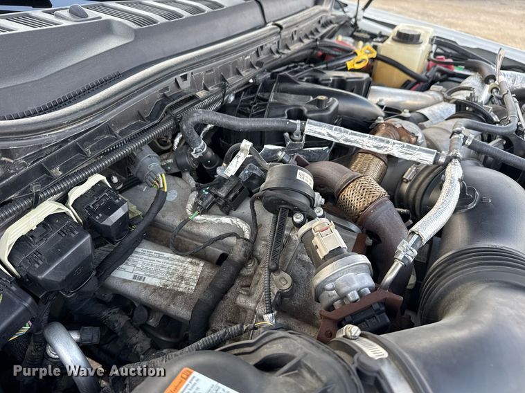 image for item EG5693 2018 Ford F550 Crew Cab bucket truck