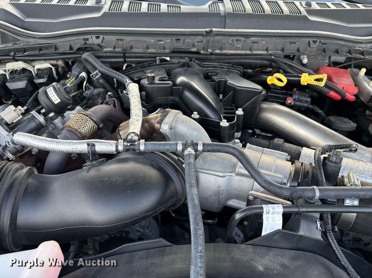 image for item EG5693 2018 Ford F550 Crew Cab bucket truck