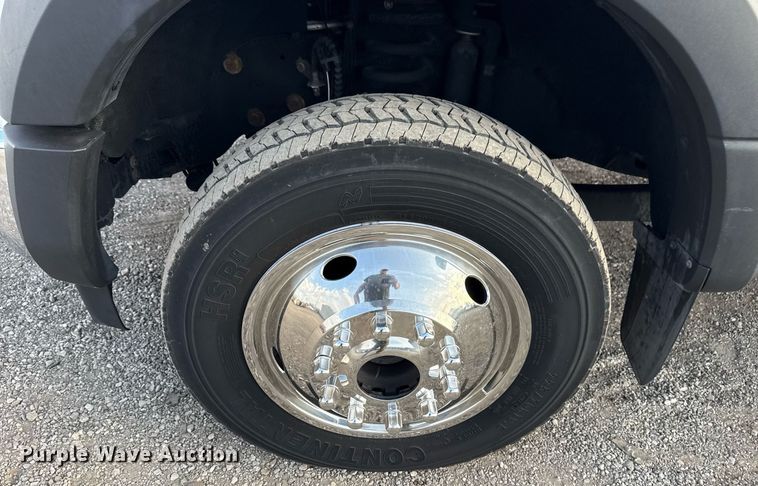 image for item EG5693 2018 Ford F550 Crew Cab bucket truck