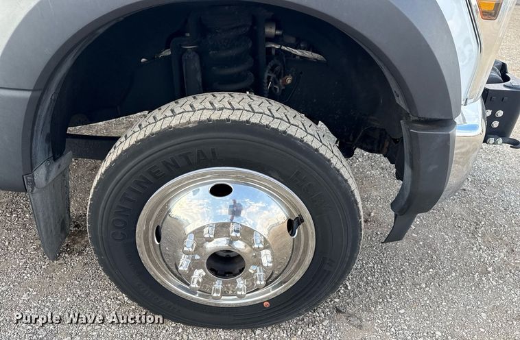 image for item EG5693 2018 Ford F550 Crew Cab bucket truck