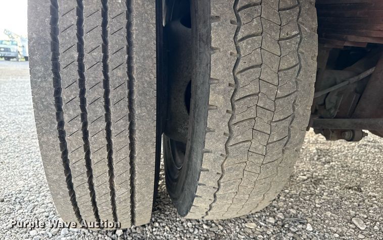 image for item EG5693 2018 Ford F550 Crew Cab bucket truck