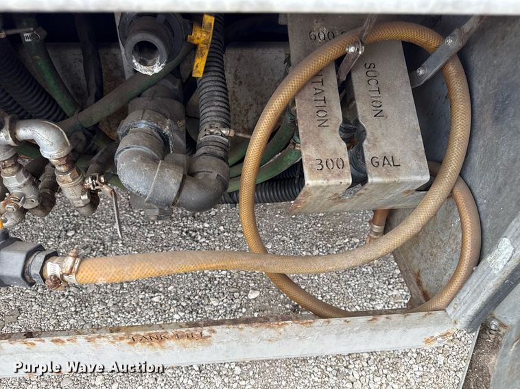 image for item EG5698 2016 Ford F650 Super Duty flatbed truck