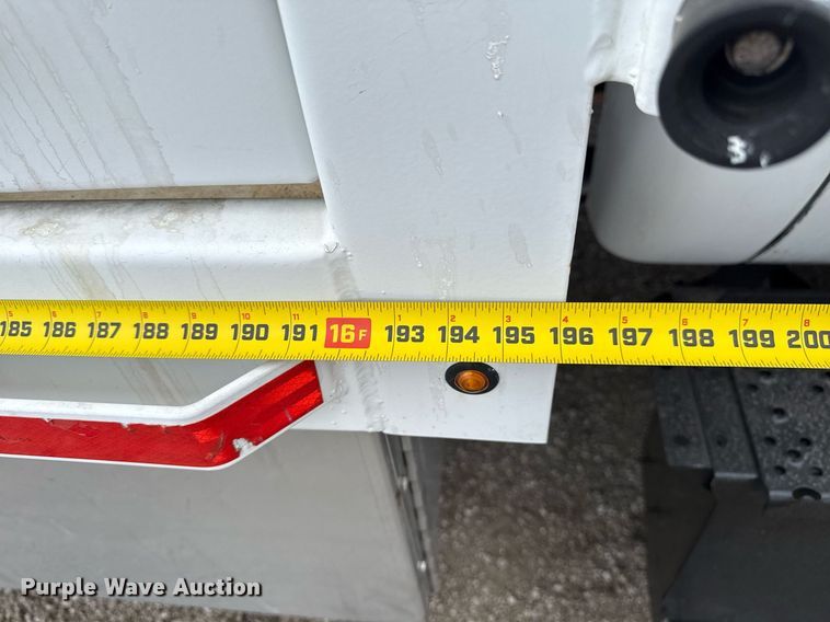 image for item EG5698 2016 Ford F650 Super Duty flatbed truck