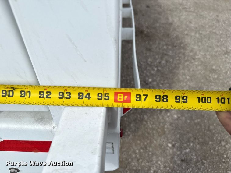 image for item EG5698 2016 Ford F650 Super Duty flatbed truck