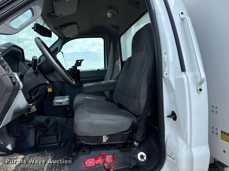 image for item EG5698 2016 Ford F650 Super Duty flatbed truck