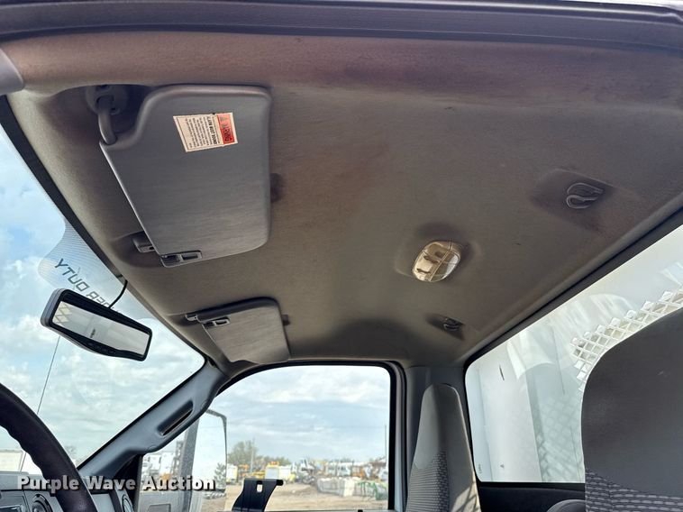 image for item EG5698 2016 Ford F650 Super Duty flatbed truck