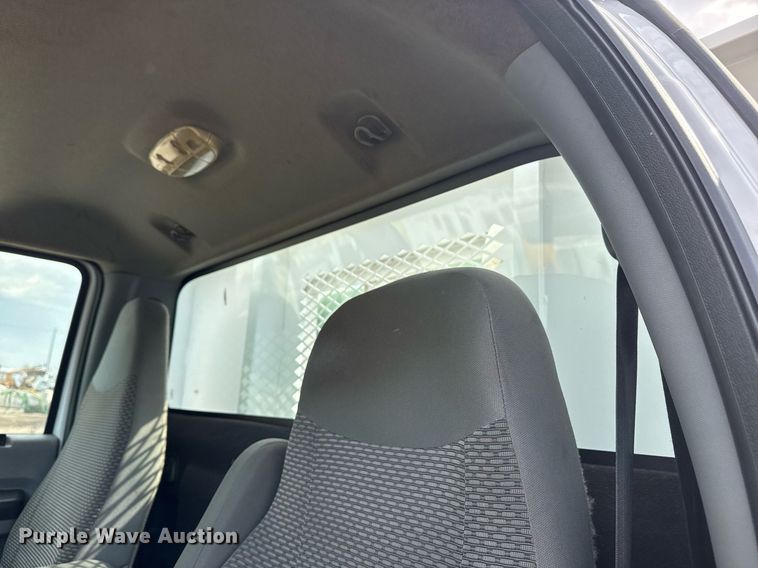 image for item EG5698 2016 Ford F650 Super Duty flatbed truck