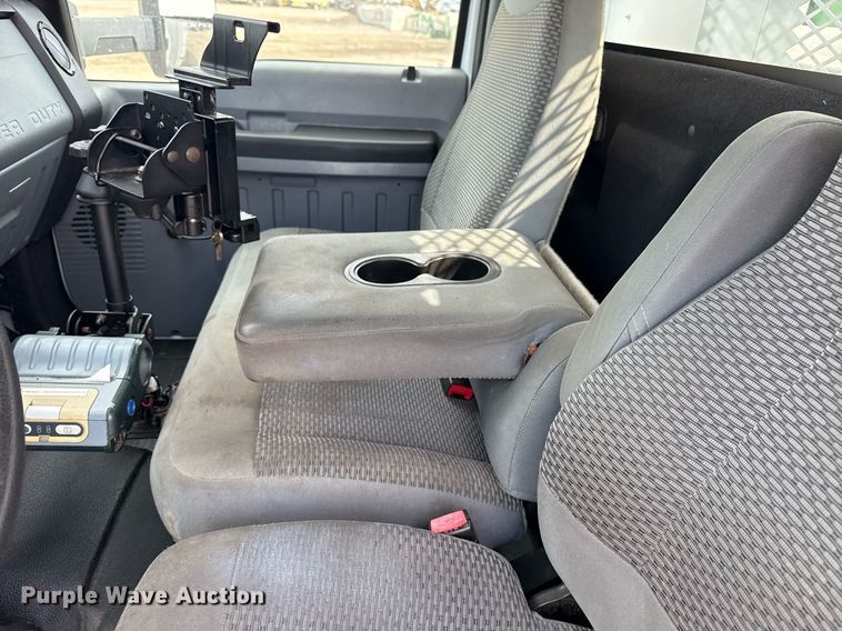 image for item EG5698 2016 Ford F650 Super Duty flatbed truck