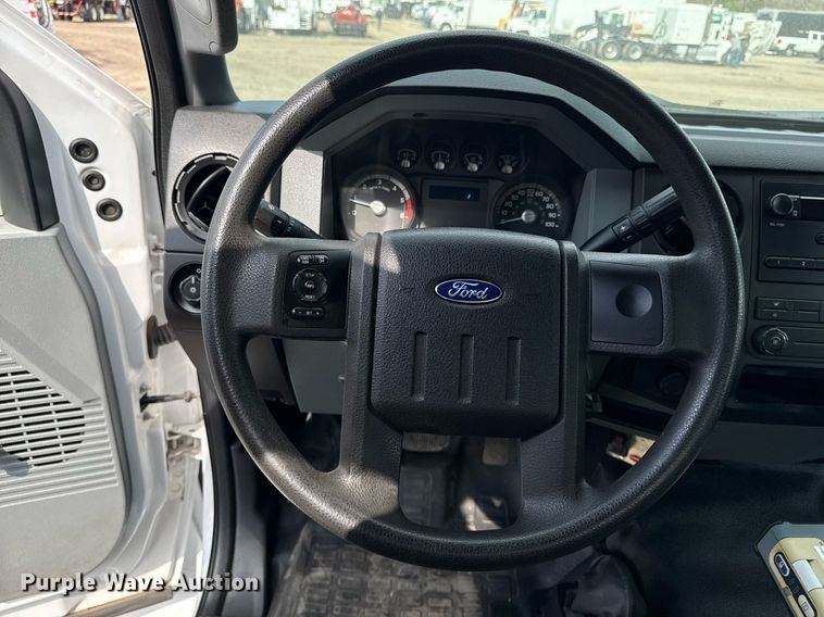 image for item EG5698 2016 Ford F650 Super Duty flatbed truck