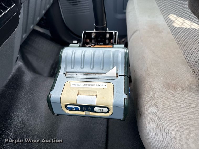 image for item EG5698 2016 Ford F650 Super Duty flatbed truck