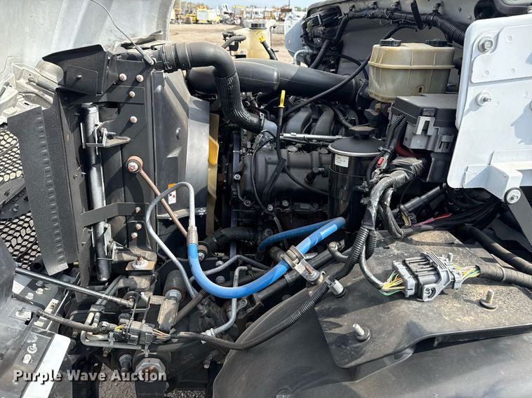 image for item EG5698 2016 Ford F650 Super Duty flatbed truck