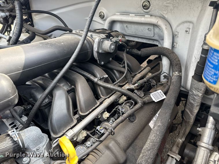 image for item EG5698 2016 Ford F650 Super Duty flatbed truck