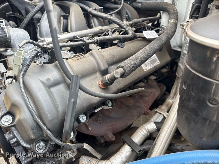 image for item EG5698 2016 Ford F650 Super Duty flatbed truck