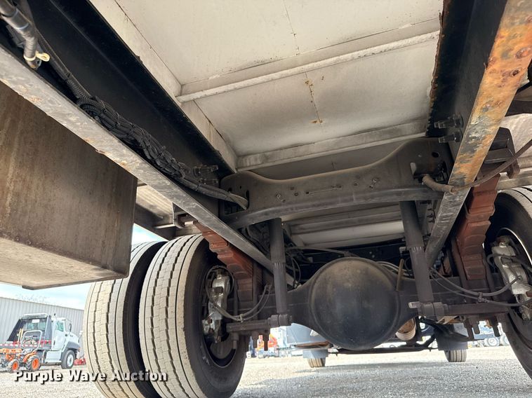 image for item EG5698 2016 Ford F650 Super Duty flatbed truck