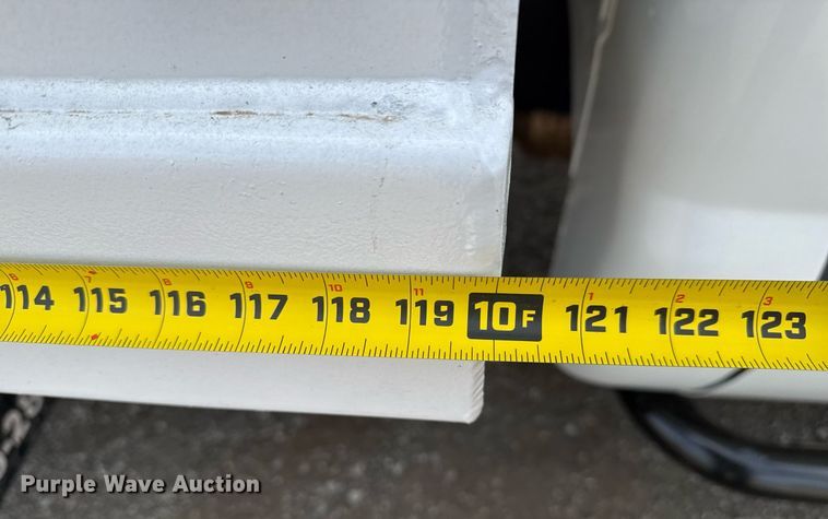 image for item EG5701 2005 Ford F450 Super Duty flatbed truck