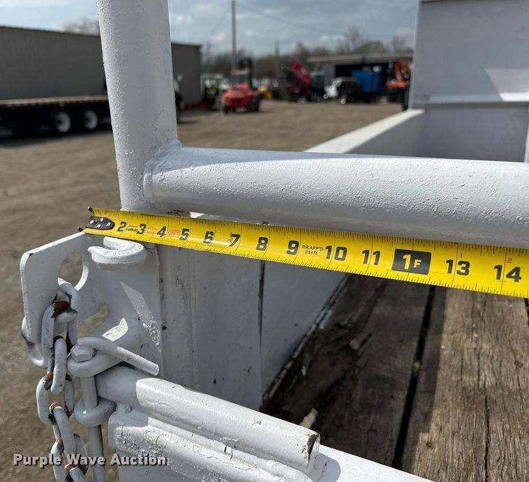 image for item EG5701 2005 Ford F450 Super Duty flatbed truck