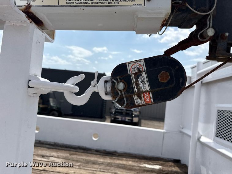 image for item EG5701 2005 Ford F450 Super Duty flatbed truck