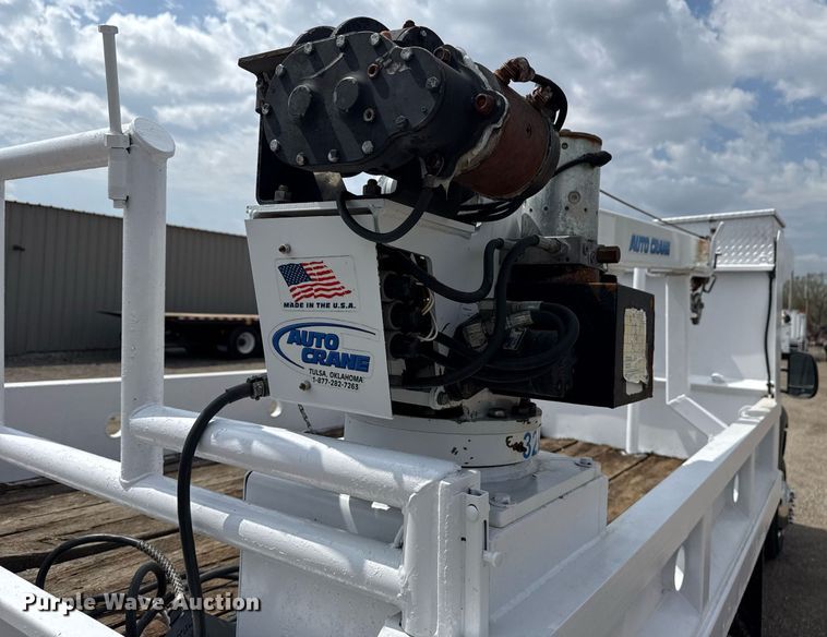 image for item EG5701 2005 Ford F450 Super Duty flatbed truck